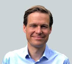 Nicholas Heyer's Instagram, Twitter & Facebook