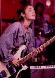 Jenny Lee Lindberg In 2021 Music Motivation Guitar Girl Bass Guitarist