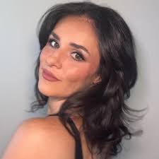 Tess Bohne (@tessdear)