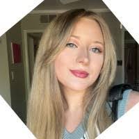 Leigh Rodgers's Instagram, Twitter & Facebook