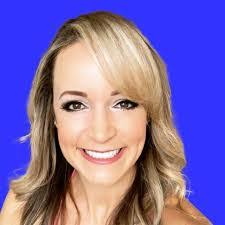 Leanne Britt's Instagram, Twitter & Facebook