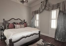 Yatak odası perde modelleri arasın da en sade ve zarif olandan, en gösterişli ve etkileyici olana kadar bir çok model çeşidi bulunuyor. Yatak Odasi Dekoratif Perde Modelleri 2019 Dekorstilleri Com