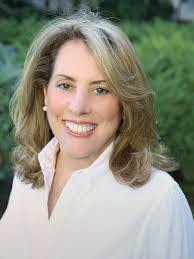 Anna Sanborn's Instagram, Twitter & Facebook