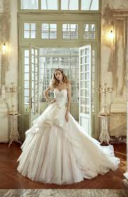 Spedizione gratuita da 39€ d'acquisto✓ registrati e ottieni 10% di sconto sul tuo primo ordine ✓. Abiti Da Sposa Romantici Per Una Donna Romatica E Sognatrice