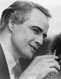 За более чем 50 лет своей карьеры он снялся в 40 фильмах. Poslednee Tango Marlona Brando Amerika Glazami Tarantino Yandeks Dzen