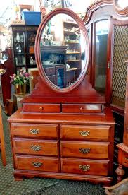 Hard To Find Vintage I Dixie I Brand Dresser With Beveled Oval Mirror American Made Dixie Furniture Has Developed A Dixie Furniture Furniture Oval Mirror