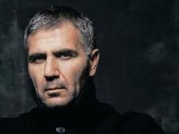 Η εβελίνα παπούλια αποκαλύπτει την αγαπημένη της σκηνή με. H Frikiastikh Fwtografia Meta Ton 8anato Toy Nikoy Sergianopoyloy Newspistol Eidhseis Me Ypografh Xarhs Lempidakhs