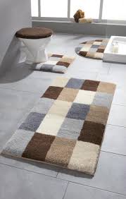 Ein Badezimmerteppich Wie Er Schoner Nicht Sein Konnte Warme Farben Und Ein Muster Das Sich Perfekt In Diy Teppiche Selbstgemachte Teppiche Badezimmerteppich