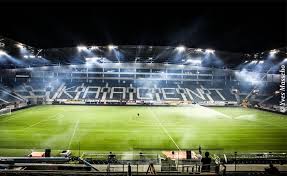 Gent and was officially opene. Ghelamco Arena Van Kaa Gent Philips Gent Voetbalstadions Lichtbak