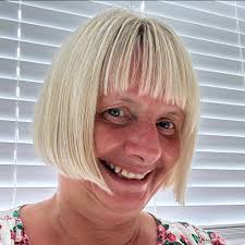 How to help a 3-year-old girl overcome fear of pooping in the toilet?