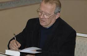 Throughout his life, adam michnik has defended freedom and human dignity with great courage and dedication. Michnik Straszy W Pociagach Intercity