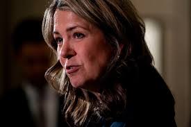 Alberta's Smith Sees No Tariff-Related Slowdown to Oil Output