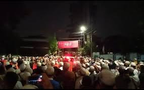 Dari informasi yang dihimpun detikcom, habib ali bin abdurrahman assegaf meninggal di rs purwakarta, jawa barat, jumat (15/1) sore. Vbouv5pvtip Em