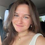 Casandra Gates's Instagram, Twitter & Facebook