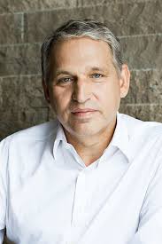 Tümmler löst „Ruheständler“ Bruns bei Gaggenau ab: Küchenplaner-Magazin