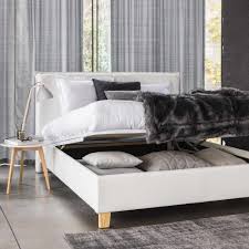Lit Coffre Avec Sommier A Lattes 140x190 Blanc Maisons Du Monde Lit Coffre Lit Coffre Blanc Idees De Lit