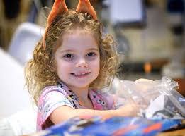 Lacey Bacon's Instagram, Twitter & Facebook