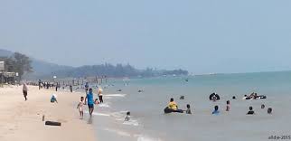 Selain itu pengunjung juga dapat menikmati. Indahnya Pasir Panjang Sepanjang Pantainya Halaman All Kompasiana Com