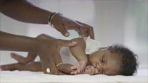 13 Signs Your Baby Loves You Parents
