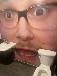 Daniel Mahon (@danny_ma)