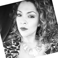 Lisa Cobos's Instagram, Twitter & Facebook