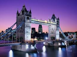 Tower bridge is crossed by 40,000 people on a daily basis. Tower Bridge Unglaubliche Und Grossartige Brucken Und Viadukte