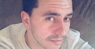 Jan Smit ontroert volgers met bericht over oma