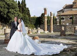 Victoria swarovski ist die tochter von alexandra und paul swarovski. Victoria Swarovski Wedding Dress Swarovski Wedding Dress Italian Wedding Dresses Wedding Gowns
