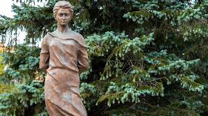 Ужасает, что тело кололи штыками, отрезали грудь, водили. V Podmoskovnom Petrisheve Otkryli Muzej Zoi Kosmodemyanskoj Daily Storm