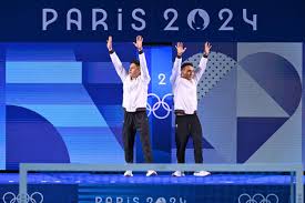 Osmar Olvera y Juan Manuel Celaya ganan medalla de plata para México en  clavados sincronizados