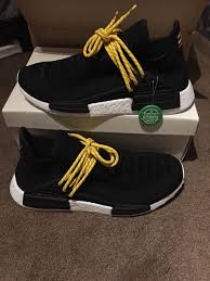 Tried To Buy The Orange Pair From Stockx And They Saved Me From A Fake So I Thought I D Give Them Business Again Sneakers Fashion Pairs
