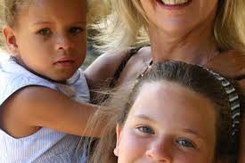 Dublin granny heads to Greek island to help Syrian refugees