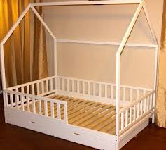 Peint Avec Lit De Bebe Eco Peinture Lit Enfants Lit Montessori Lit Enfant Lit En Bois Enfants A La Maison Lit De La Chambre Chambre D Enfants Lit De Pla Toddler Bed