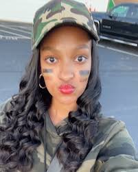 Hey everyone! I'm Leanna Schmidt from Cincinnati, Ohio! While I haven't  fully committed yet, UF is definitely in my top two choices. I'm planning  to major in Health Science or Pre-Med, with