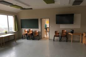 Ascheloh alte schule (14:44) , berliner straße (14:46) , gartnisch (14:47) , sandkamp (14:48) die aufgelisteten buslinien fahren an der haltestelle ascheloh haus, halle (westf) in halle ab. Freizeitheim Im Teutoburger Wald