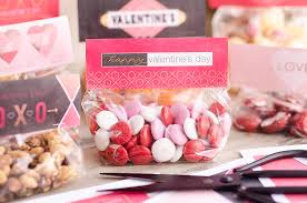 It is visually identical to the bat candy bag 2018. Free Printable Valentine Treat Bag Toppers Easy Diy Gift Idea