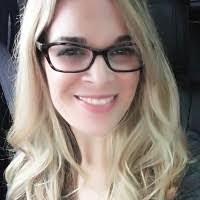 Kasey Kelly's Instagram, Twitter & Facebook