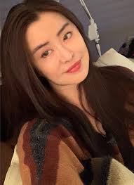 Mặt mộc của Vương Tổ Hiền khi tham gia khóa tu ở Canada gây tranh cãi