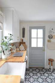 23 charming cottage kitchen design and decorating ideas that will bring coziness to your home. Gorgeous Modern Cottage Kitchen Ideas 4 Decomagz Cottage Kitchen Decor Interior Design Kitchen Kitchen Interior