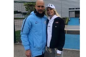 Luego del encuentro, zinchenko le dio una entrevista a la periodista vlada shcheglova y antes de finalizar la nota sorprendió a todos: Vlada Shcheglova La Bella Reportera Besada Por Oleksandr Zinchenko Curiosidades De Futbol Futbolred