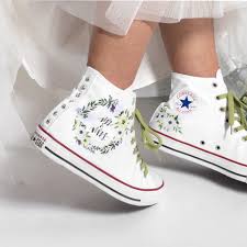 Customized Wedding Converse Chucks In 2020 Converse Hochzeit Schuhe Hochzeit Chucks Hochzeit