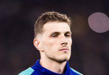 Nel 1939 il terzino Genta segna la prima delle sette reti in rossoblù