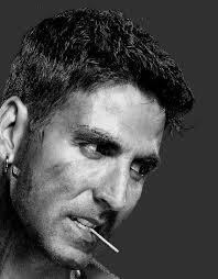 Akshay Kumar Haircut How To Achieve His Signature Look Men S Hairstyles Find and view yourself with akshay kumar hairstyles.here you find small,medimum and large all kind of hairstyles of akshay kumar. akshay kumar haircut how to achieve