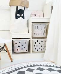 Customiser Un Meuble Ikea 20 Bonnes Idees Pour La Chambre D Enfant Ikea Chambre Enfant Chambre Enfant Customiser Meuble Ikea