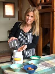 Con este video aprenderás 15 recetas y trucos fáciles, para disfrutar y sorprender a tus invitados recetas en este video: De Generacion En Generacion En La Cocina