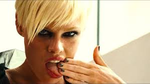 Frank Martin kills Lola