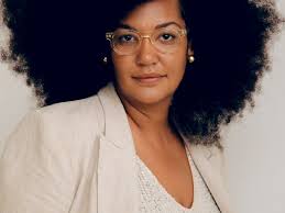 Livro “Negros na Piscina” tensiona noção de racialidade homogênea