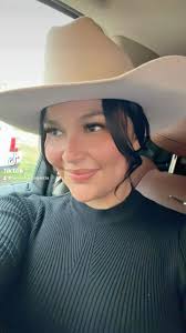 Rebecca Garcia (@iamrebeccagarcia) • Instagram photos and videos