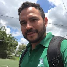 Larry Vera Aguirre (@LarryVera)