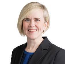 Donna Knopp's Instagram, Twitter & Facebook